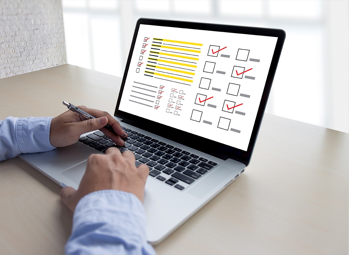 businessman SURVEY and Results Analysis Discovery Concept